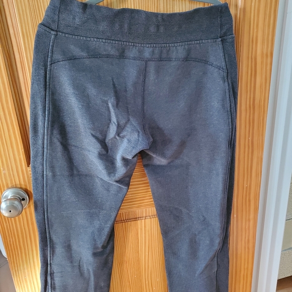 Lululemon sweatpants - Picture 6 of 8
